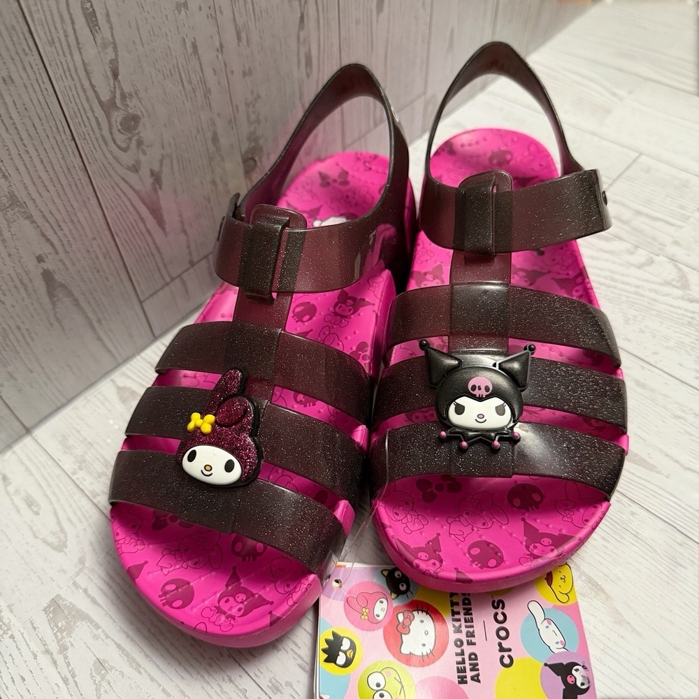 Crocs x Hello Kitty My Melody Kurmi Isabella Sandals Sanrio New W6 J4‎ 36/37